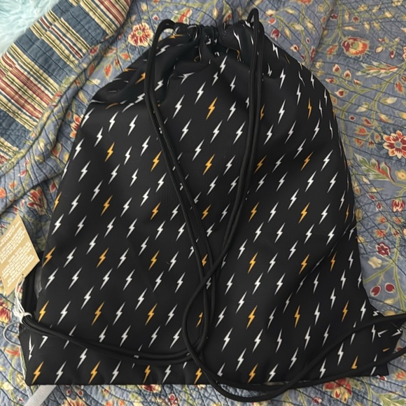 Lesportsac Drawstring Backpack with Lightening Bolts Great for Harry Potter Fan! - Picture 6 of 8